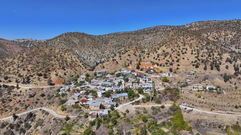 Konya’da 20 kişinin yaşadığı mahallede 40 yıldır muhtarlık yapıyor 5